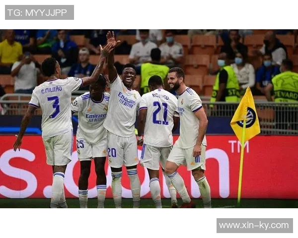 曼联客场对阵利兹联首发阵容公布多名主力缺阵新援首次登场