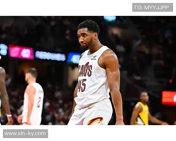 多诺万米切尔表现失常20投仅8中贡献24分6助攻三分球命中率低迷