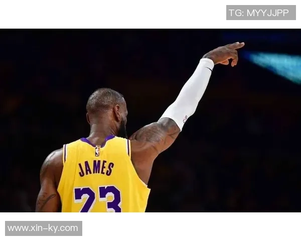 詹姆斯争夺得分王难度加大考辛斯直言东契奇分球太少 詹姆斯争夺得分王难度加大考辛斯直言东契奇分球太少